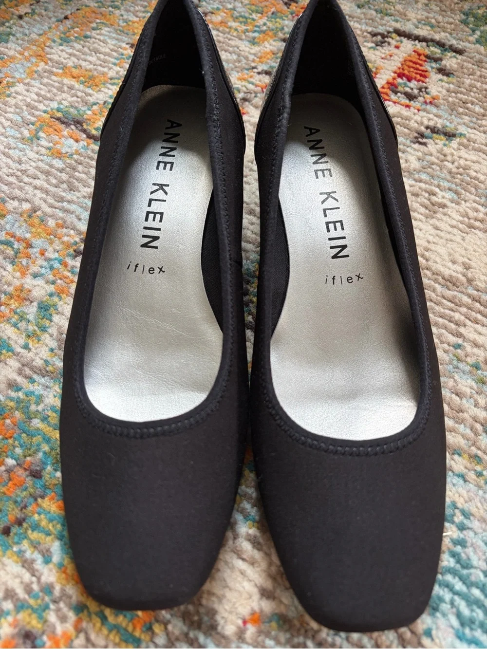Like New Anne Klein Winner iFlex Black Wedge Pumps, size 8.5